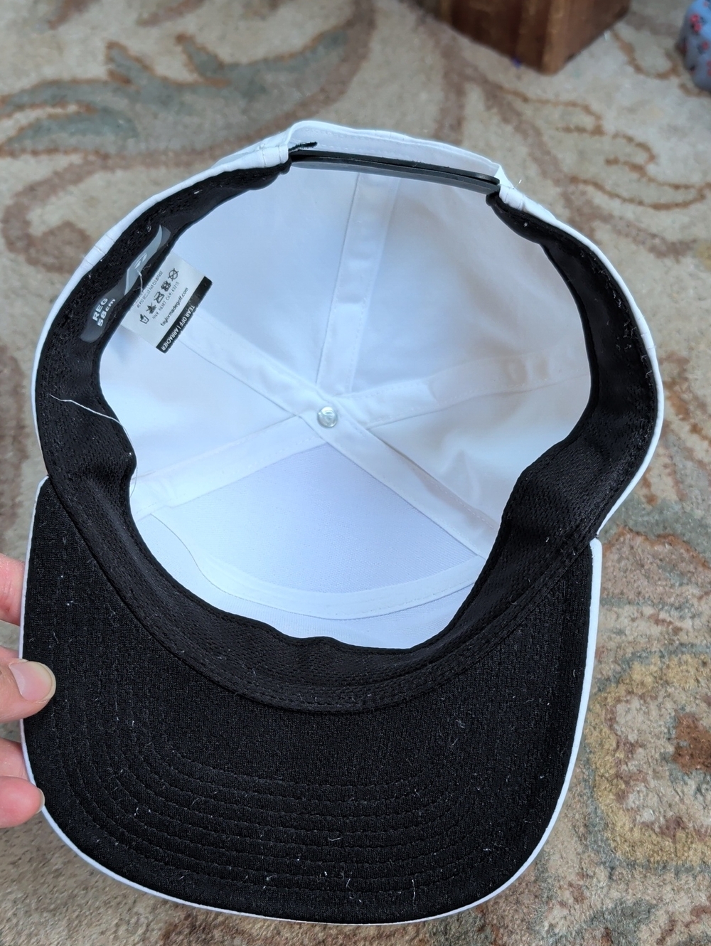 TaylorMade Horizon Fermi White Golf Cap - Men's Performance Hat - Picture 5 of 8